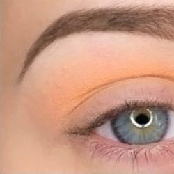 Makeup for a blonde with blue eyes with photo