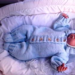 Knitting for newborn boys and girls Knitted baby rompers